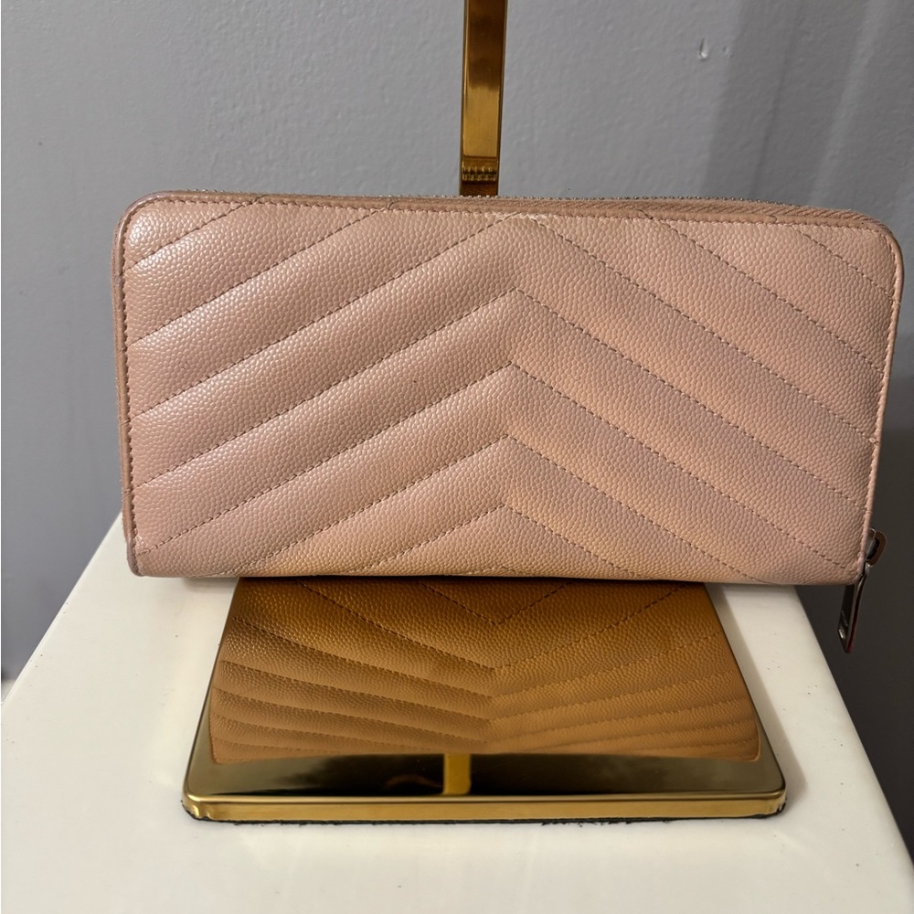 Yves Saint Laurent Blush Caviar Leather Zip Around Wallet - Picture 3 of 9